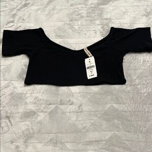 Emma & Sam black crop top